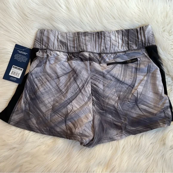 Marika Express Shorts - NWT - Size XL - Black Dusk Texture - Picture 10 of 10